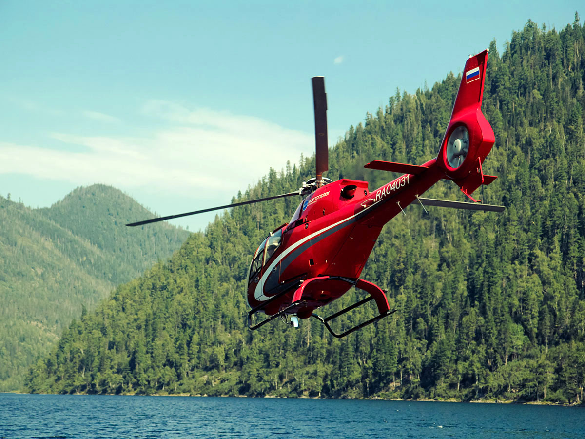 Экскурсии на вертолете над Байкалом